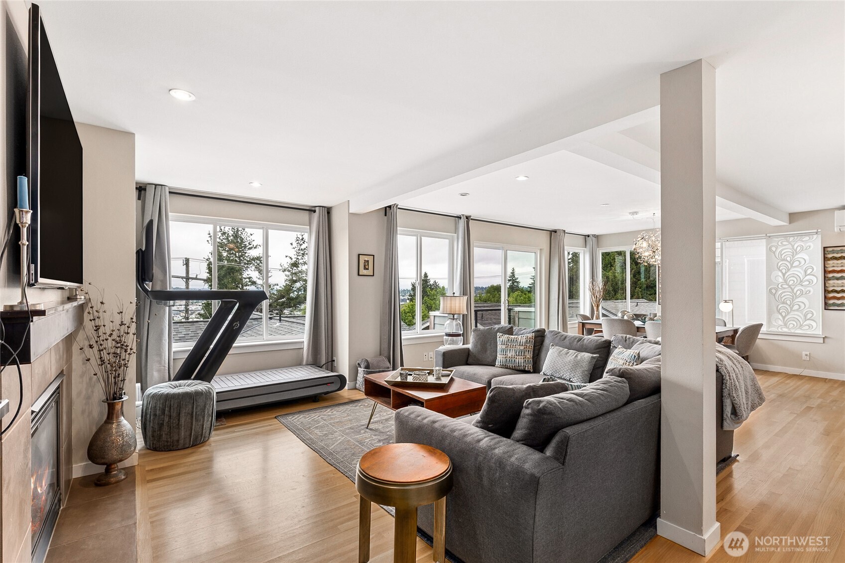 4318 Greenwood Avenue N Seattle WA 98103
