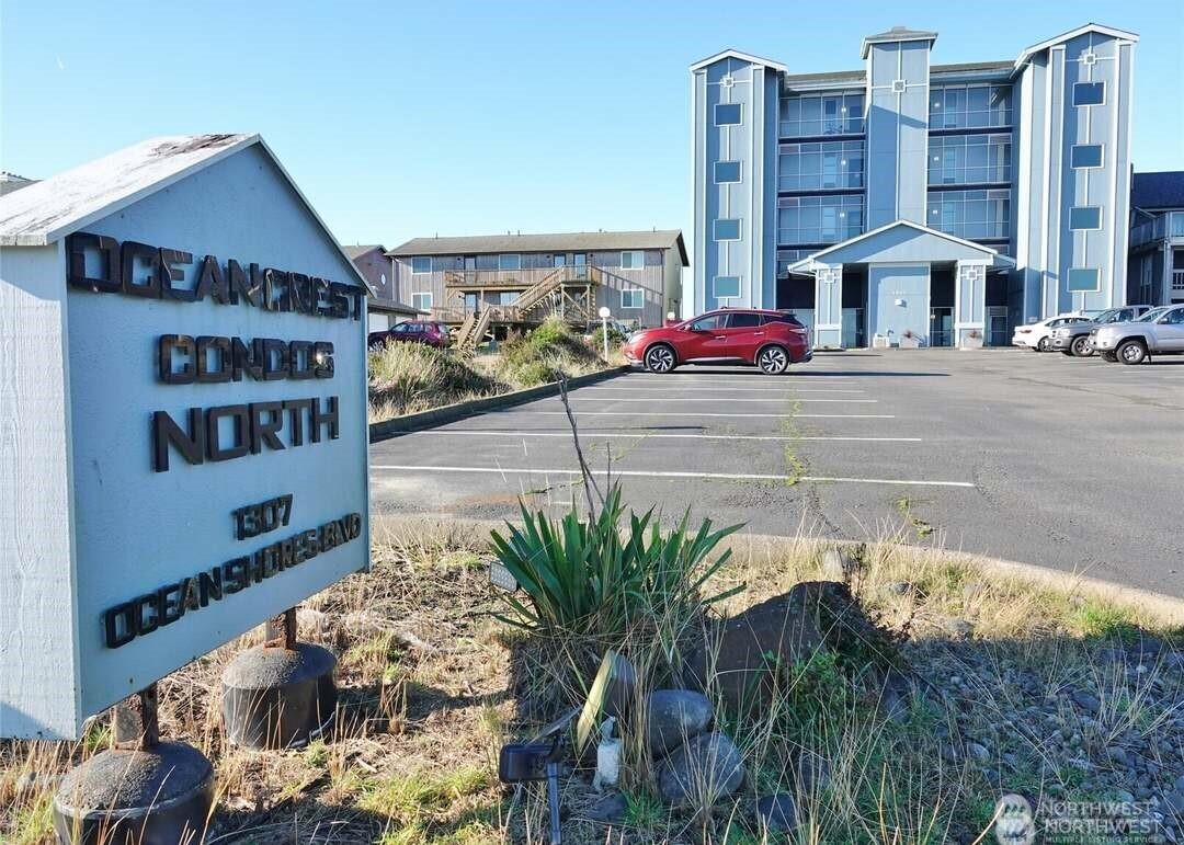 1307 Ocean Shores Boulevard SW Ocean Shores WA 98569