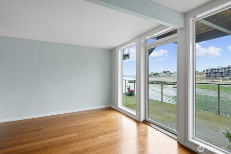 3717 Beach Drive SW Seattle WA 98116