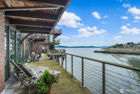 3717 Beach Drive SW Seattle WA 98116