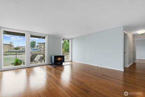 3717 Beach Drive SW Seattle WA 98116