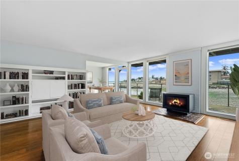 3717 Beach Drive SW Seattle WA 98116