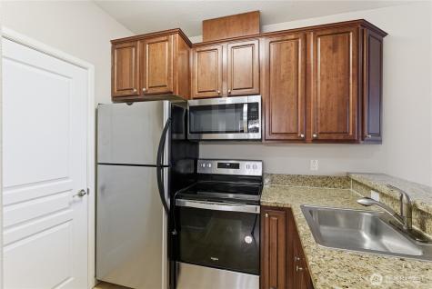 225 Logan Avenue S Renton WA 98057