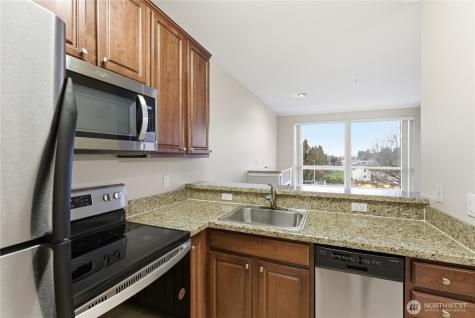 225 Logan Avenue S Renton WA 98057