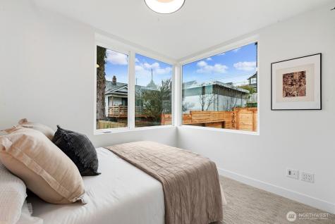 3808 42nd Avenue SW Seattle WA 98116