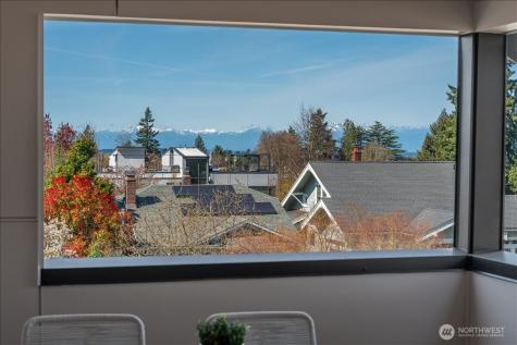 3808 42nd Avenue SW Seattle WA 98116