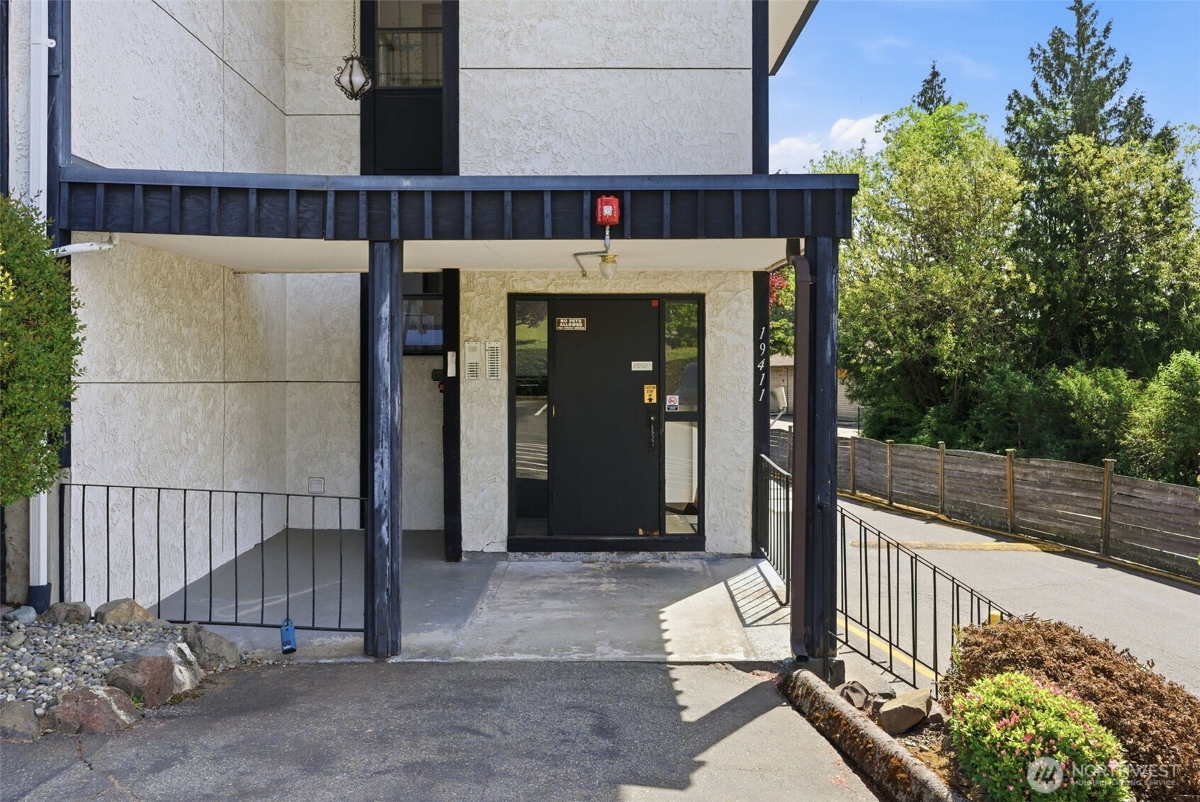 19411 56th Avenue W Lynnwood WA 98036