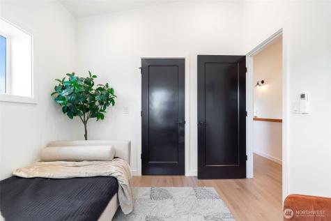 1556 S Pearl Street Seattle WA 98108