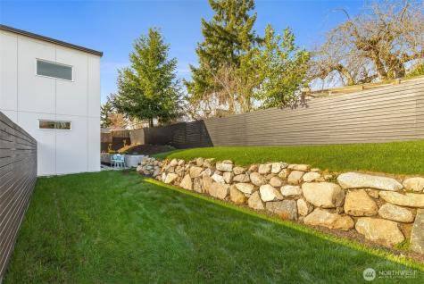 1556 S Pearl Street Seattle WA 98108
