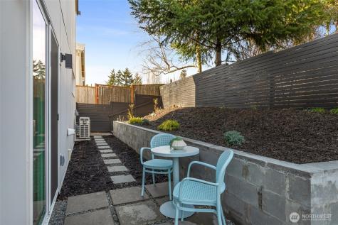 1556 S Pearl Street Seattle WA 98108