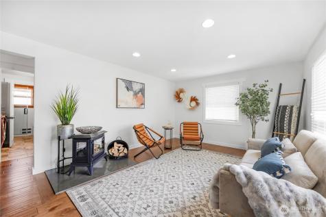 6315 W Beech Street Everett WA 98203