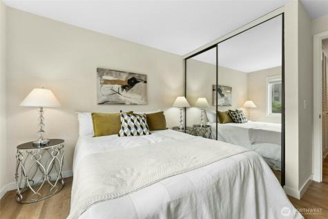 14727 NE 35th Street Bellevue WA 98007