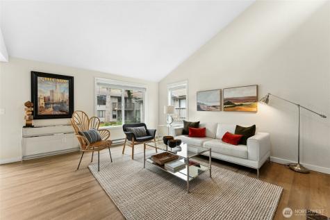 14727 NE 35th Street Bellevue WA 98007
