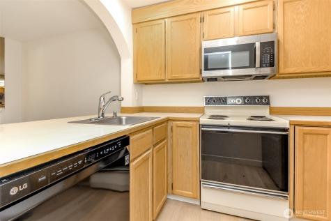 17311 119th Ln SE J#3 Renton WA 98058