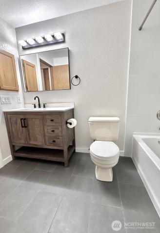 17311 119th Ln SE J#3 Renton WA 98058