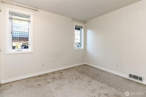 17311 119th Ln SE J#3 Renton WA 98058