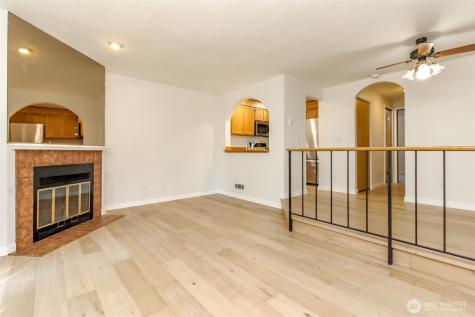 17311 119th Ln SE J#3 Renton WA 98058