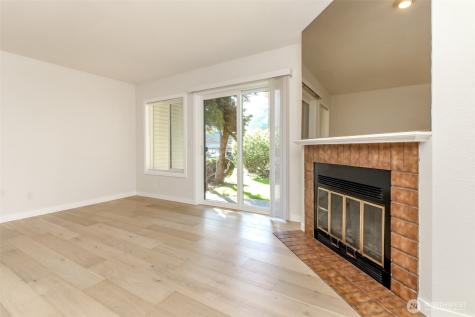 17311 119th Ln SE J#3 Renton WA 98058