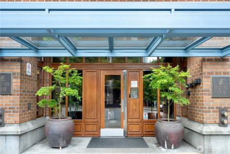2415 2nd Avenue Seattle WA 98121