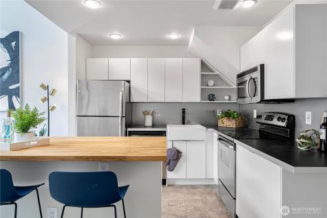 2415 2nd Avenue Seattle WA 98121