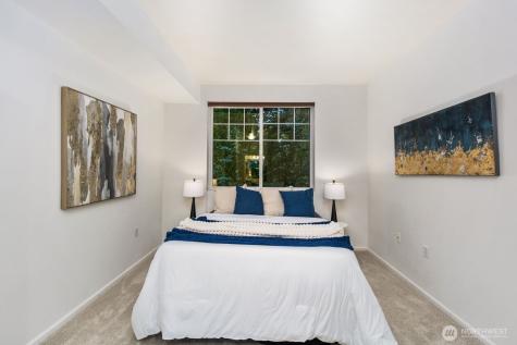 2244 SE 132nd Avenue Bellevue WA 98005