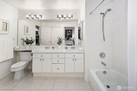 2244 SE 132nd Avenue Bellevue WA 98005