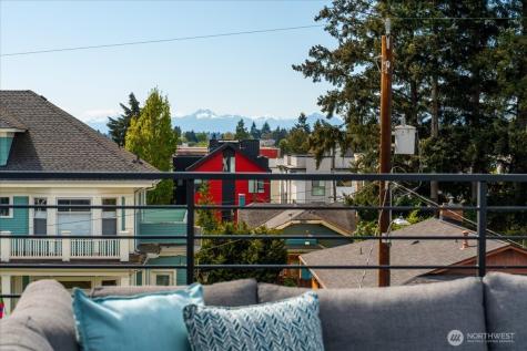 4116 Burke Avenue N Seattle WA 98103