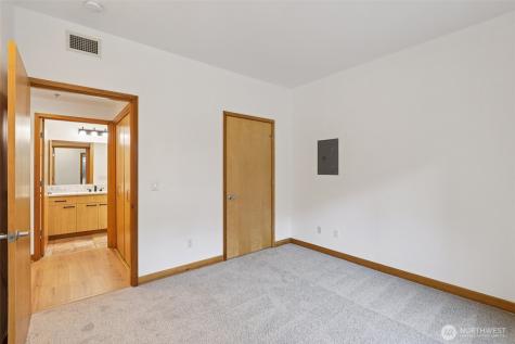 300 W 8th Street Vancouver WA 98660