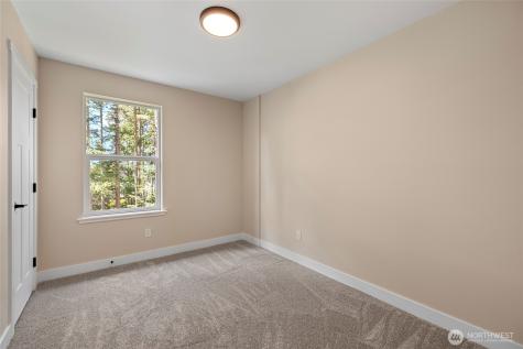 945 NW Heller Street Oak Harbor WA 98277