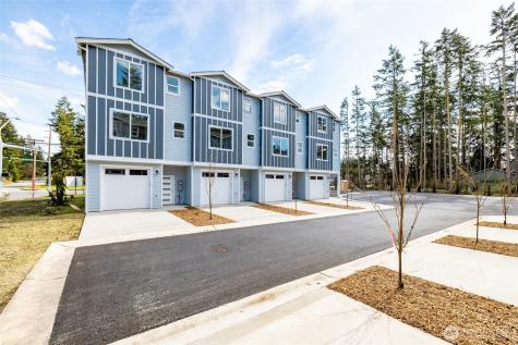 945 NW Heller Street Oak Harbor WA 98277