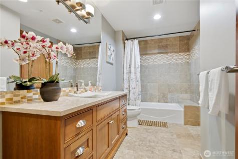 10620 NE 9th Place Bellevue WA 98004
