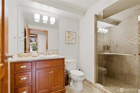 10620 NE 9th Place Bellevue WA 98004