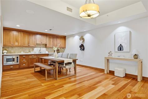 10620 NE 9th Place Bellevue WA 98004