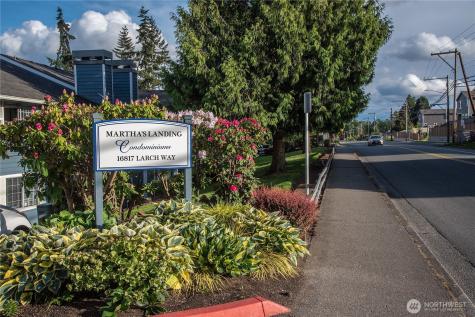 16817 Larch Way Lynnwood WA 98037