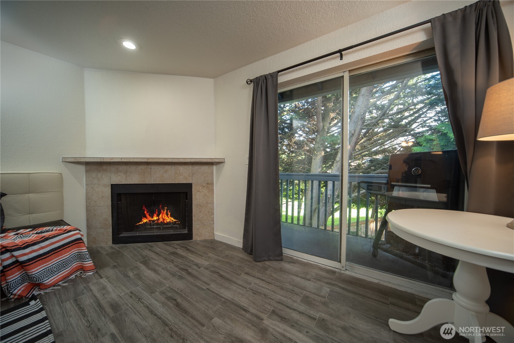 16817 Larch Way Lynnwood WA 98037