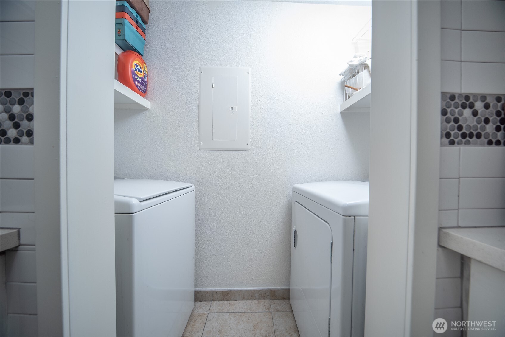 16817 Larch Way Lynnwood WA 98037