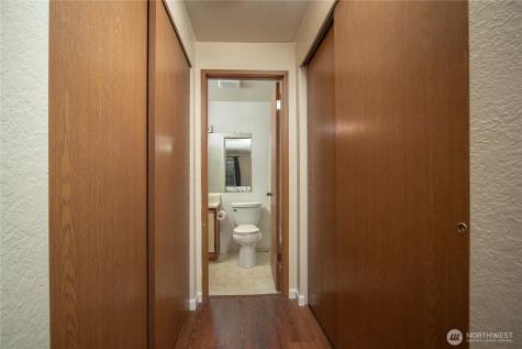 16817 Larch Way Lynnwood WA 98037