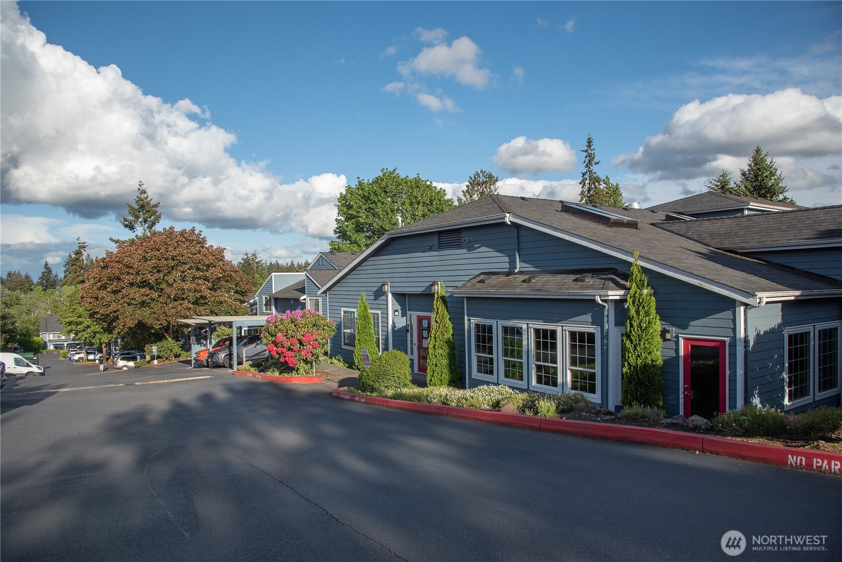 16817 Larch Way Lynnwood WA 98037