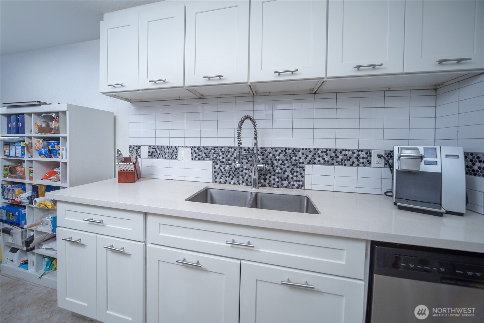16817 Larch Way Lynnwood WA 98037