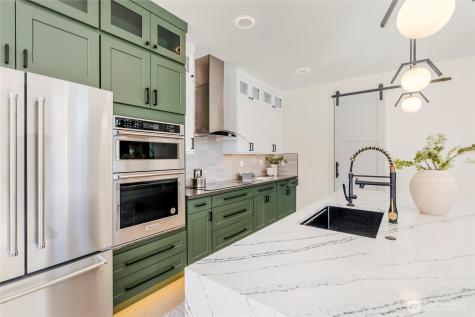 11279 59th Avenue S Seattle WA 98178