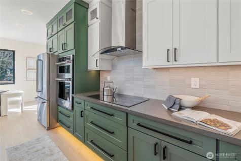 11279 59th Avenue S Seattle WA 98178