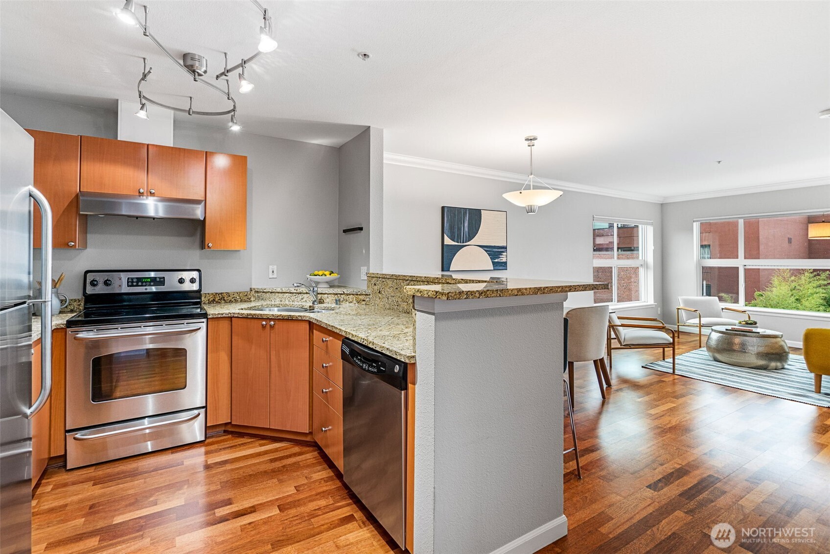 621 5th Avenue N Seattle WA 98109