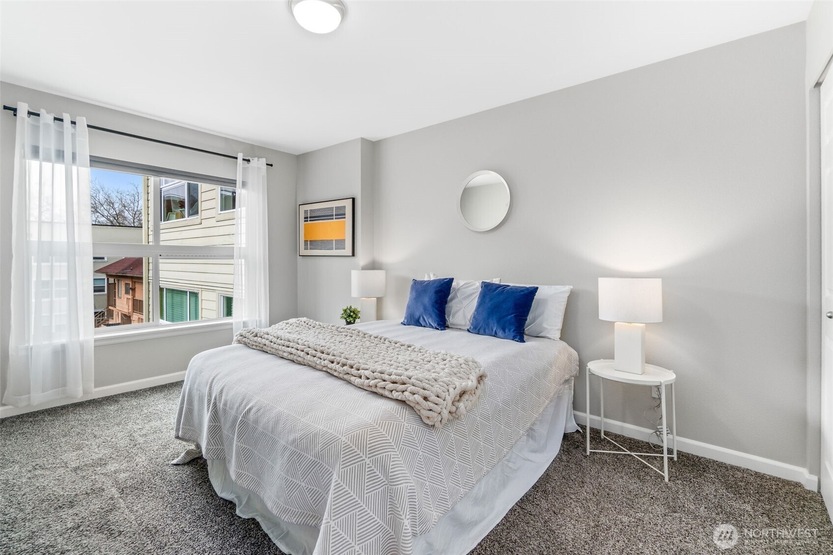 621 5th Avenue N Seattle WA 98109