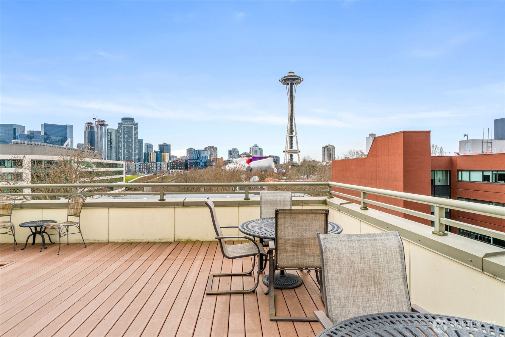 621 5th Avenue N Seattle WA 98109