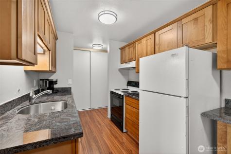 19428 Aurora Avenue N Shoreline WA 98133