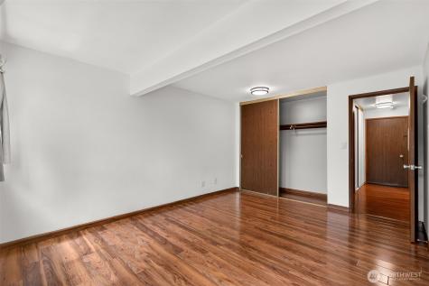 19428 Aurora Avenue N Shoreline WA 98133