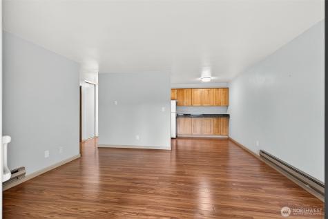 19428 Aurora Avenue N Shoreline WA 98133