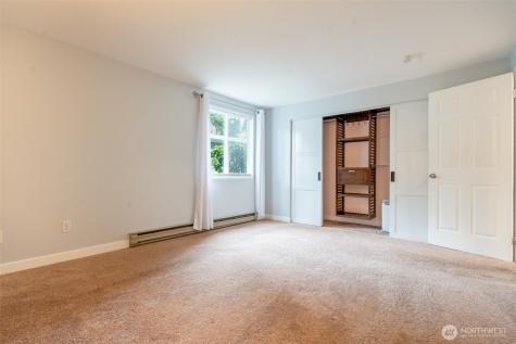 12505 NE 117th Place Kirkland WA 98034
