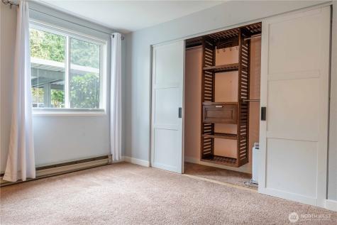 12505 NE 117th Place Kirkland WA 98034