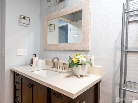 12505 NE 117th Place Kirkland WA 98034